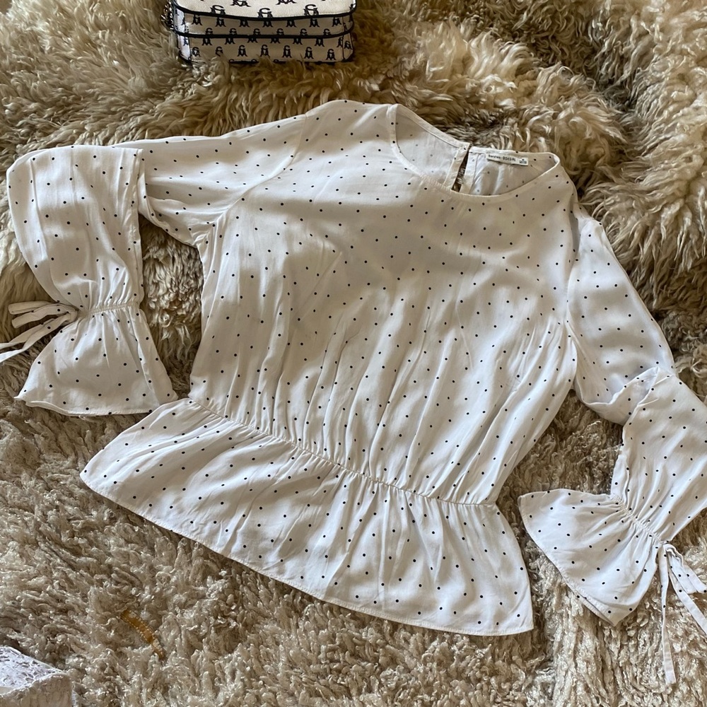 Bershka Polka dot Peplum top - Picture 3 of 5